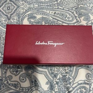 Salvatore Ferragamo Brown round ladies sunglasses Sf21